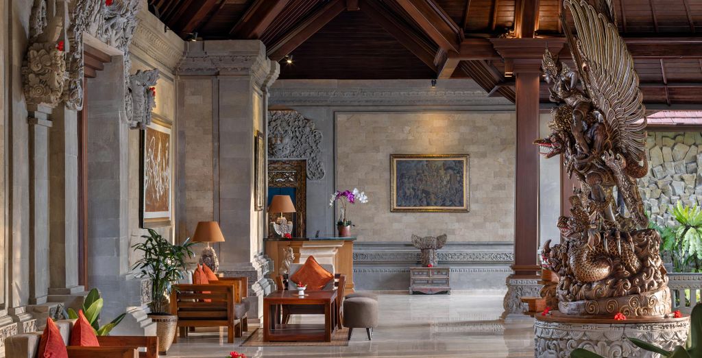 Combinato: Sakti Garden Resort & Spa 4*, Sudamala Resort, Komodo 5* e Merusaka Nusa Dua 5*