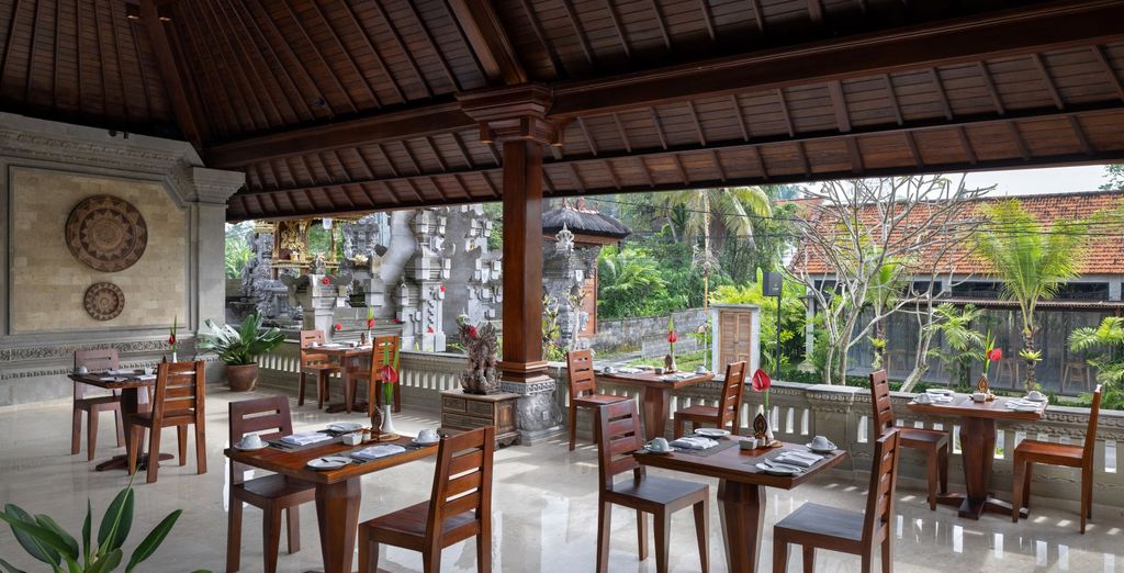 Combinato: Sakti Garden Resort & Spa 4*, Sudamala Resort, Komodo 5* e Merusaka Nusa Dua 5*