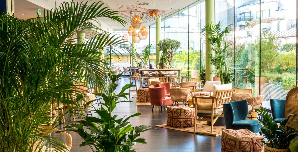 Renaissance Paris Arc de Triomphe 5*