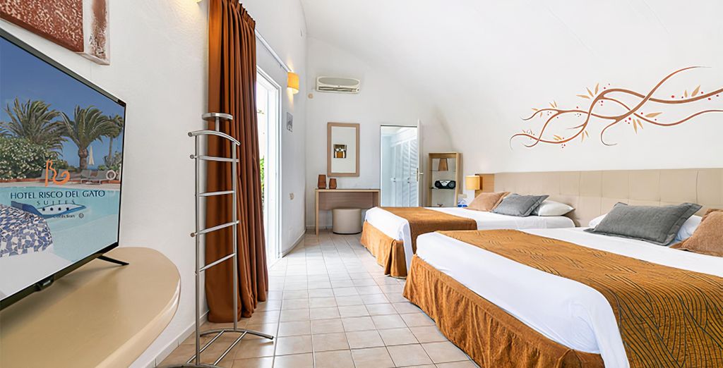 Hotel LIVVO Risco del Gato Suites 4*
