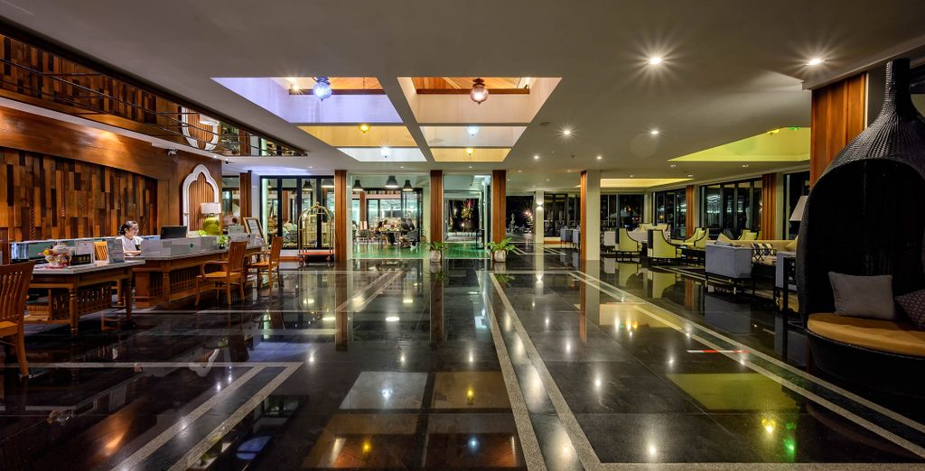 Combinato Maikhao Palm Beach Resort 4*, Royal Yao Yai Island Beach Resort 5* e Mai Khao Lak Beach Resort & Spa 5*