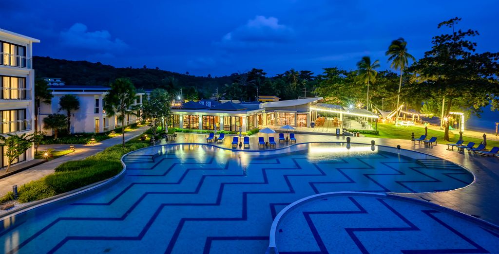 Combinato Maikhao Palm Beach Resort 4*, Royal Yao Yai Island Beach Resort 5* e Mai Khao Lak Beach Resort & Spa 5*