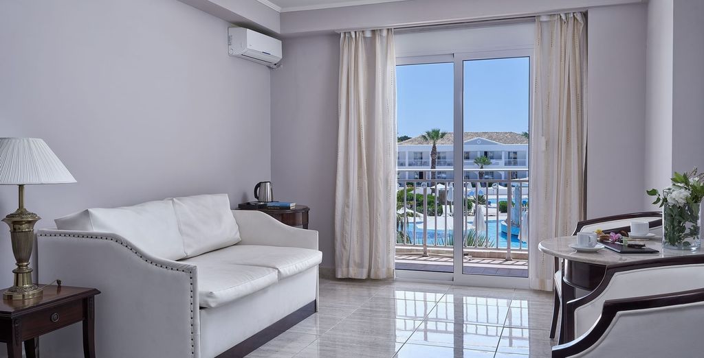 Sandy Beach Resort 5*