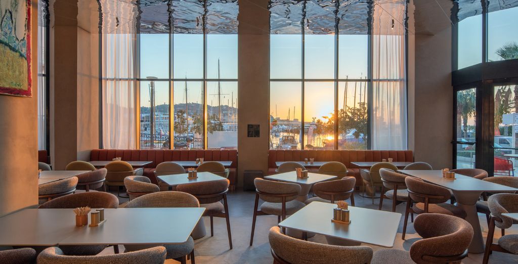 Canopy by Hilton Cannes 4*
