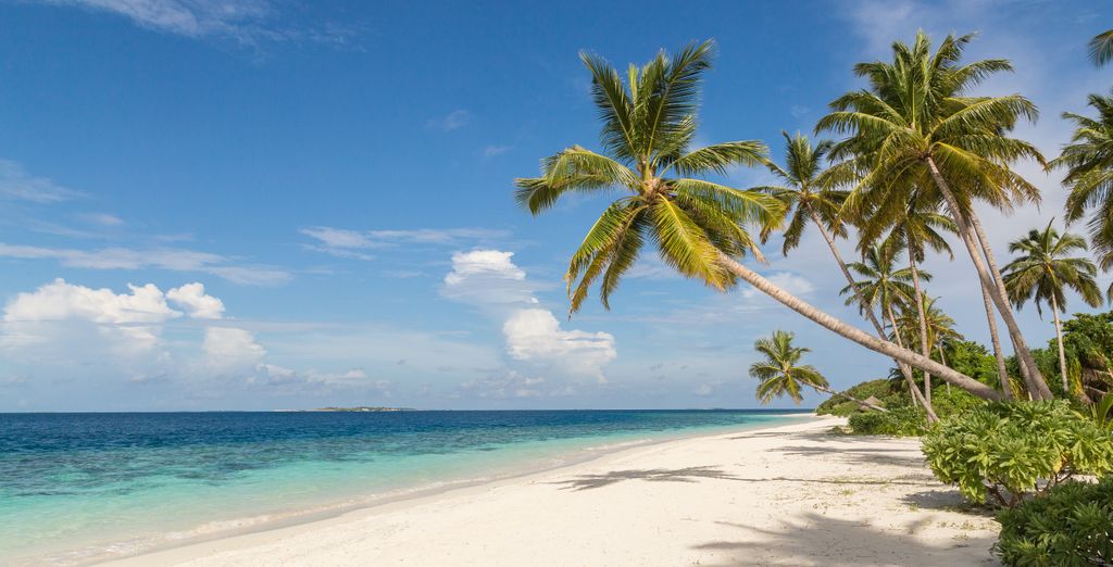 Royal Island Resort & Spa 5*