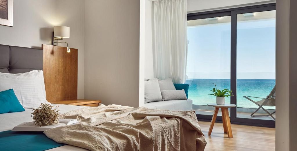 Cavo Orient Beach Hotel & Suites 4*