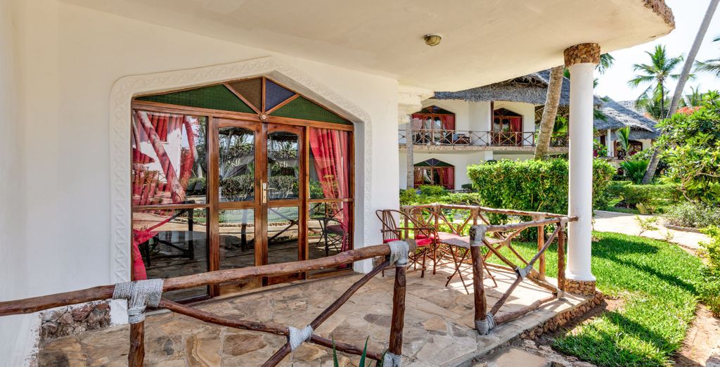Safari con estensione presso l'Hotel Waridi Beach Resort & Spa 4*