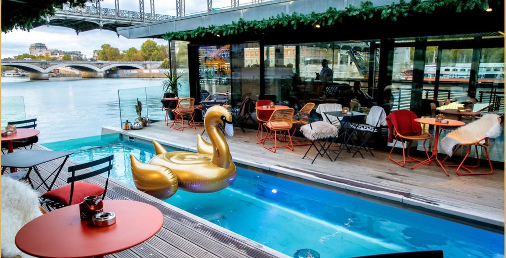 Off Paris Seine 4*