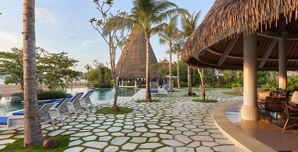 Combinato: Sakti Garden Resort & Spa 4*, Sudamala Resort, Komodo 5* e Merusaka Nusa Dua 5*