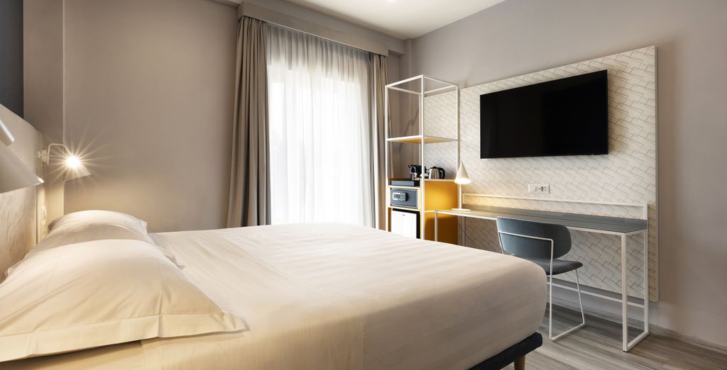 Adesso Hotel 4*