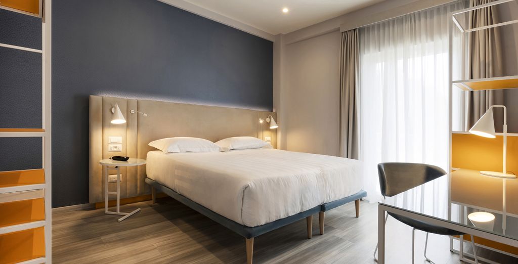 Adesso Hotel 4*
