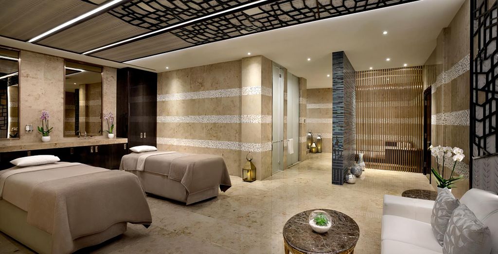 The Ritz-Carlton, Doha 5* con possibile estensione al The Outpost Al Barari 5*