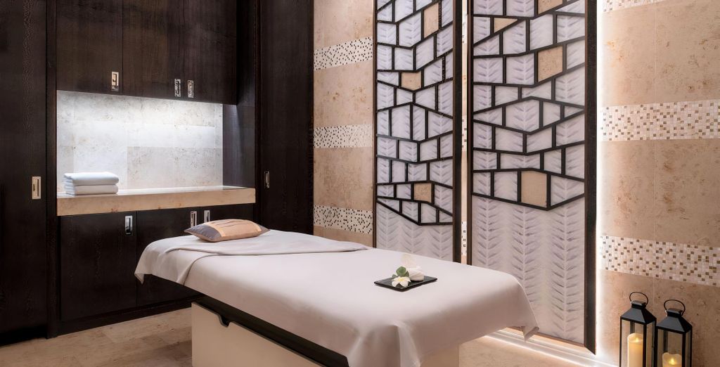 The Ritz-Carlton, Doha 5* con possibile estensione al The Outpost Al Barari 5*