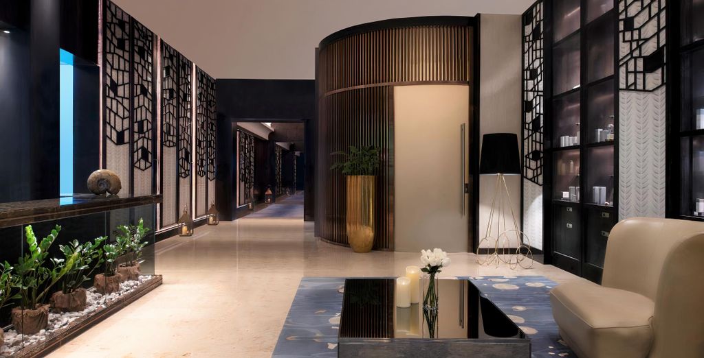 The Ritz-Carlton, Doha 5* con possibile estensione al The Outpost Al Barari 5*