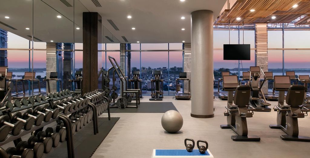 The Ritz-Carlton, Doha 5* con possibile estensione al The Outpost Al Barari 5*