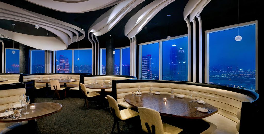 The Ritz-Carlton, Doha 5* con possibile estensione al The Outpost Al Barari 5*