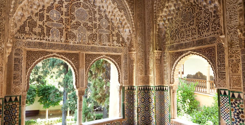 Hotel Hospes Palacio De Los Patos 5*