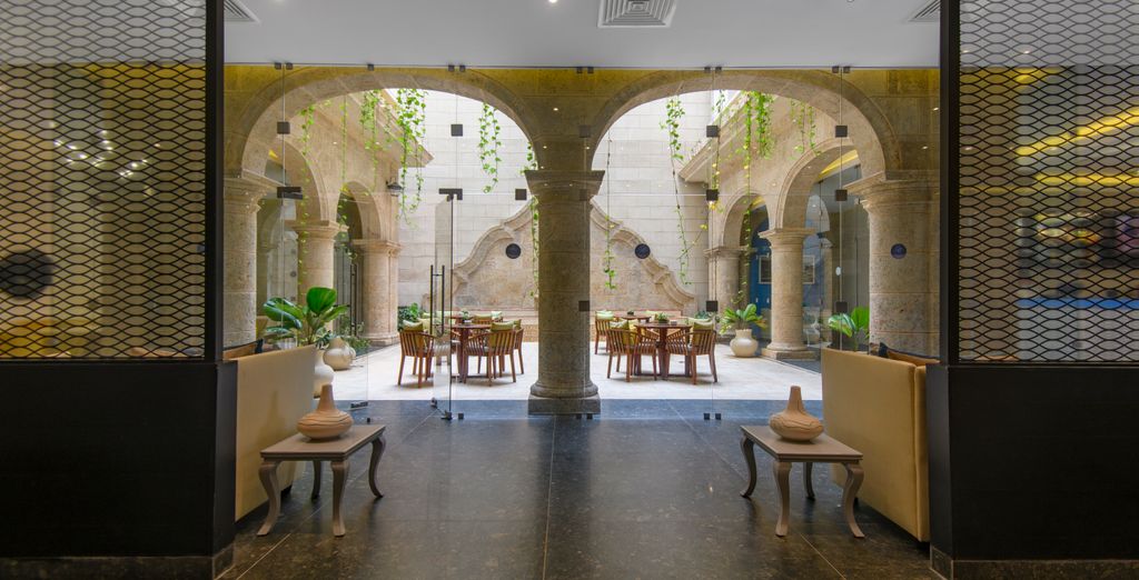 Marqués de Cárdenas y Montehermoso 4* e The One Gallery 5*
