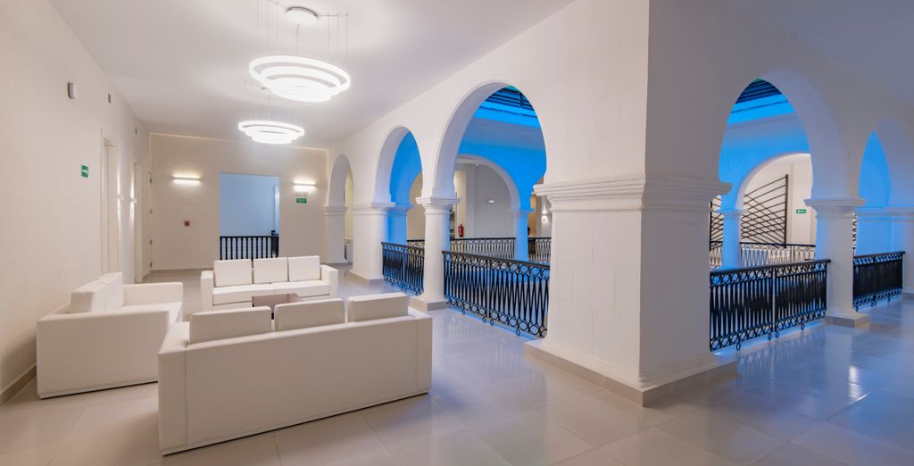 Marqués de Cárdenas y Montehermoso 4* e The One Gallery 5*