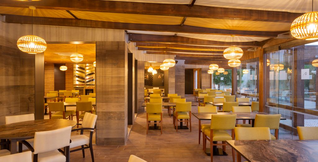 AP Adriana Beach Resort 4*