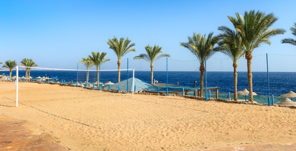 Renaissance Golden View Beach Resort by Marriott 5*