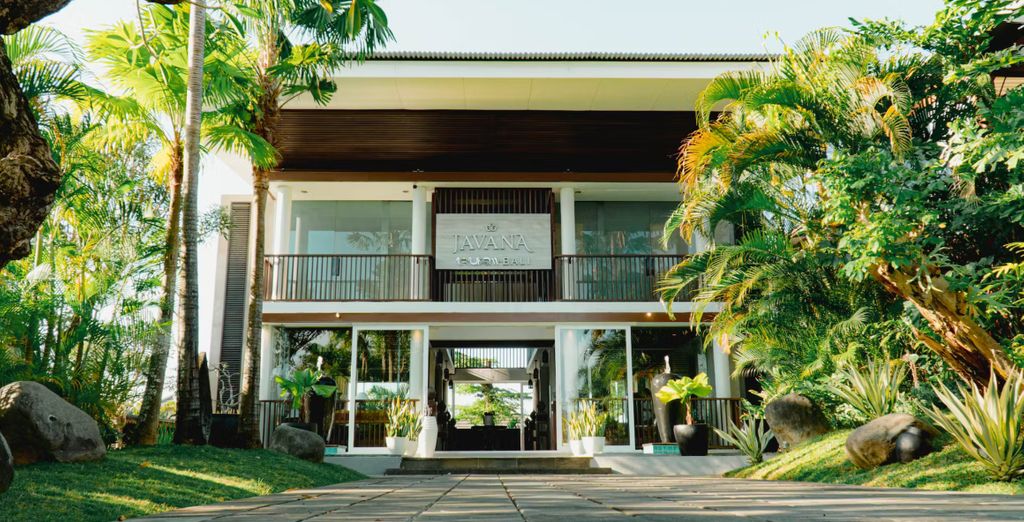 Combinato Tejaprana Resort & Spa 4*, Sudamala Lombok 5*, Javana Royal Villas 5*
