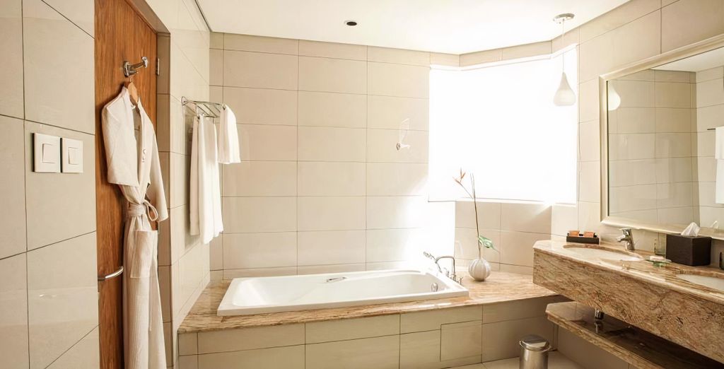 Sands Suites Resort & Spa 4* con possibile pre-estensione al Kaz'alala 