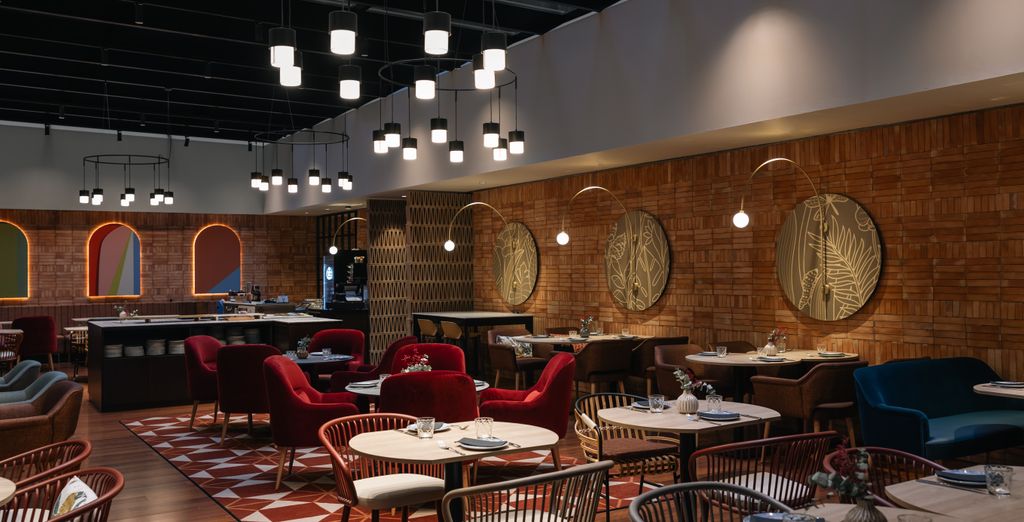 Indigo Barcelona Plaza Espana 4* e Luna Club 4* 