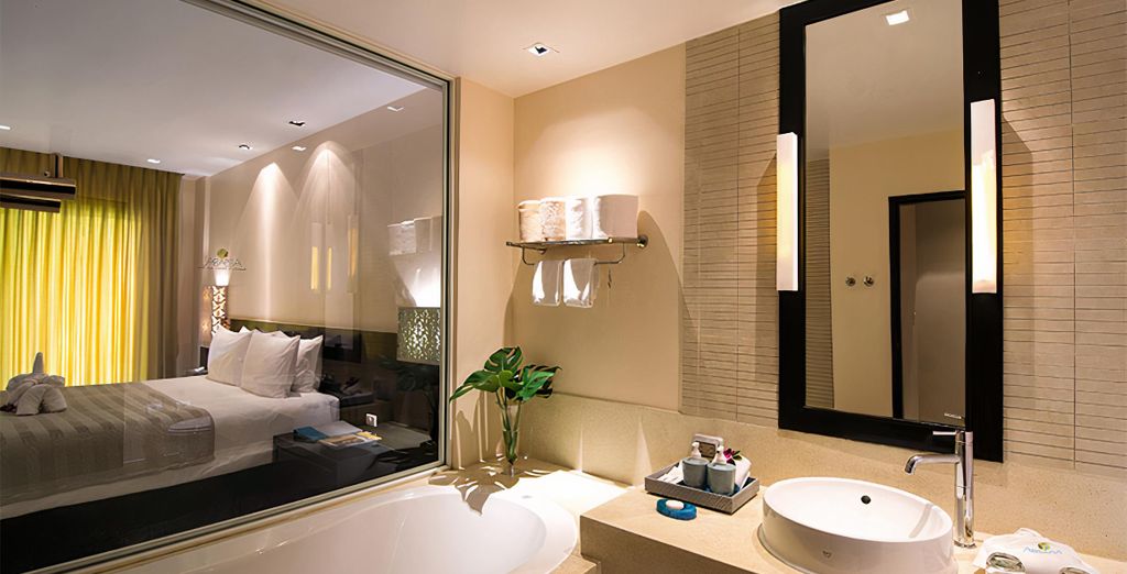 Combinato The Nature Phuket 5* e Apsara Beachfront Resort & Villa 4*