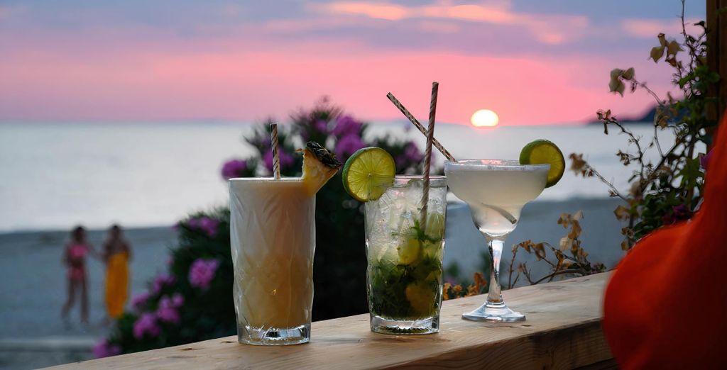 Ninos Grand Beach Resort 4*