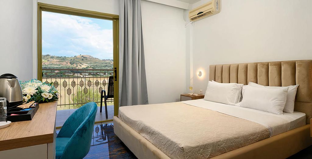 Ninos Grand Beach Resort 4*