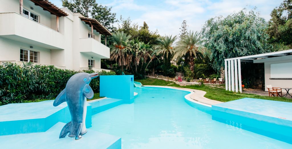 Out of the Blue Resort 5*