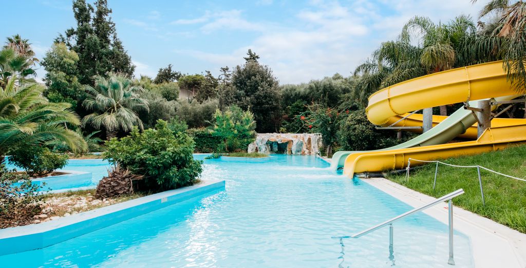 Out of the Blue Resort 5*