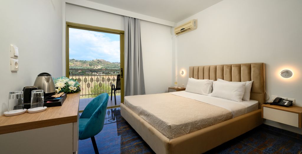 Ninos Grand Beach Resort 4*