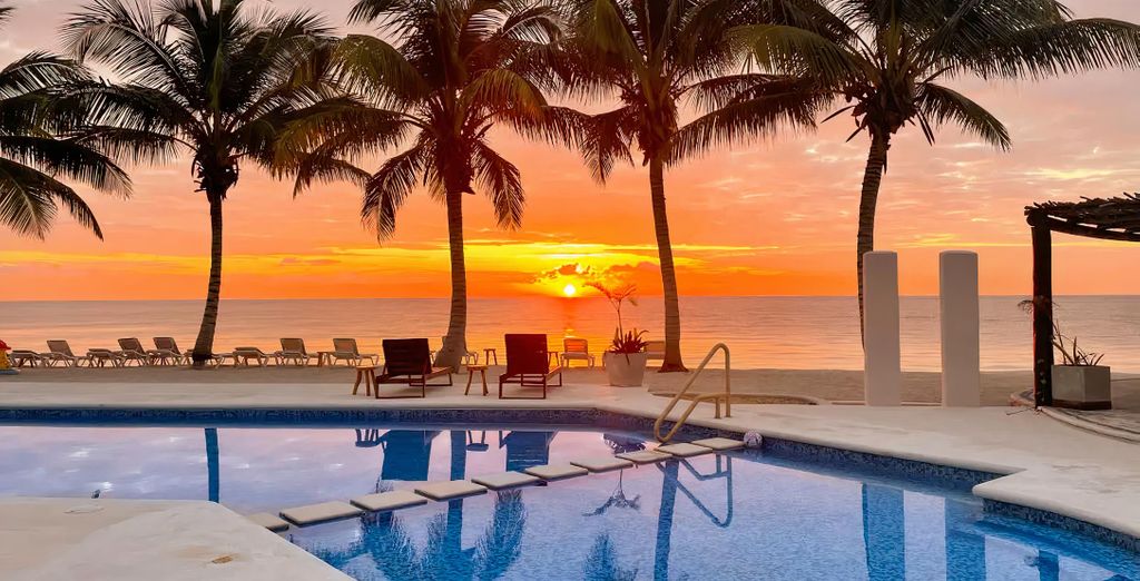 Tulum Riviera Beach Resort 4*