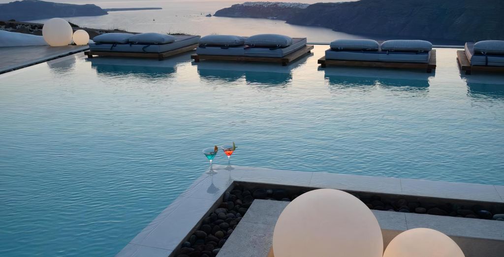 Amaze Suites 5*