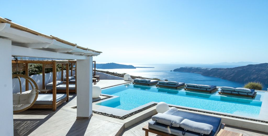 Amaze Suites 5*