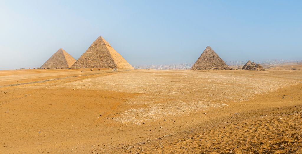 Tour di gruppo: Alla scoperta delle Piramidi 