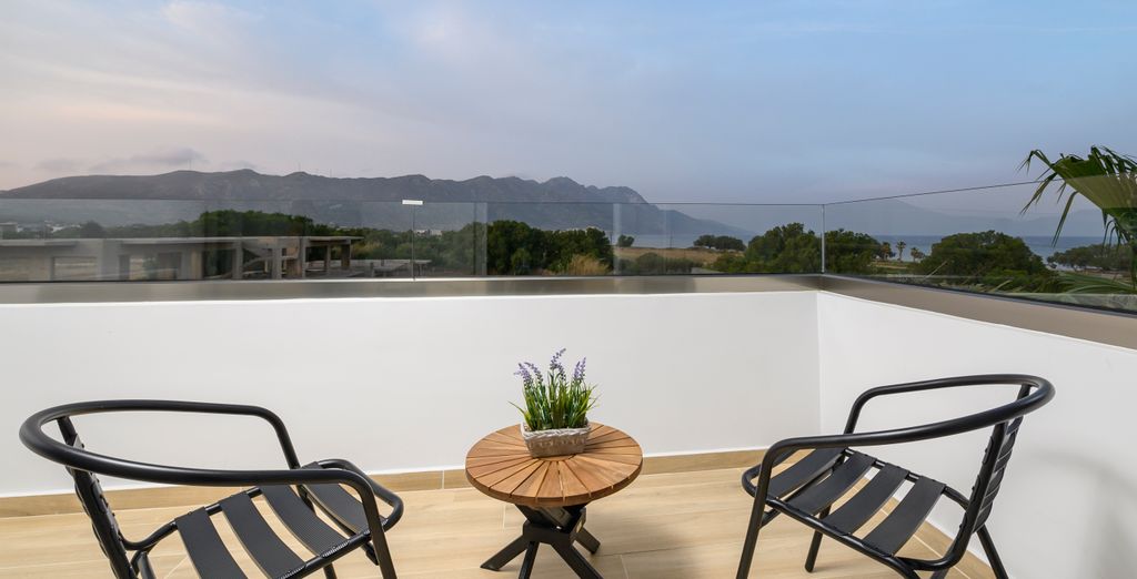 Nicolas Grand Suites 4* 