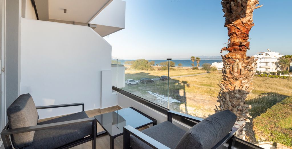 Nicolas Grand Suites 4* 