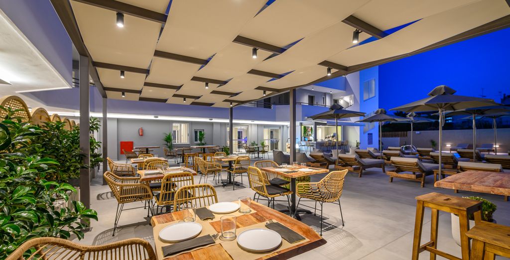 Nicolas Grand Suites 4* 