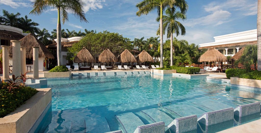 Combinato: Crowne Plaza H36 Midtown 4* e Grand Sunset Princess 5*