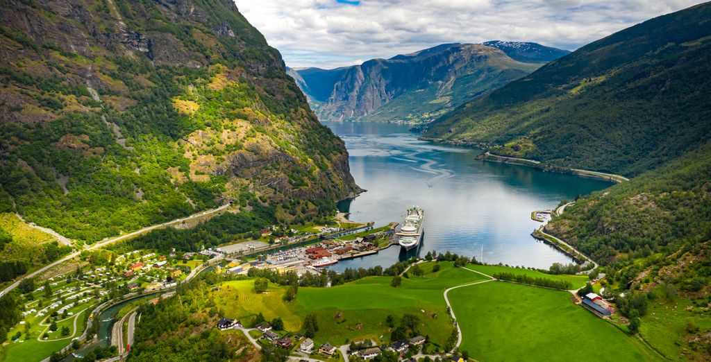 Tour in libertà: Percorso panoramico tra le bellezze costiere della Norvegia