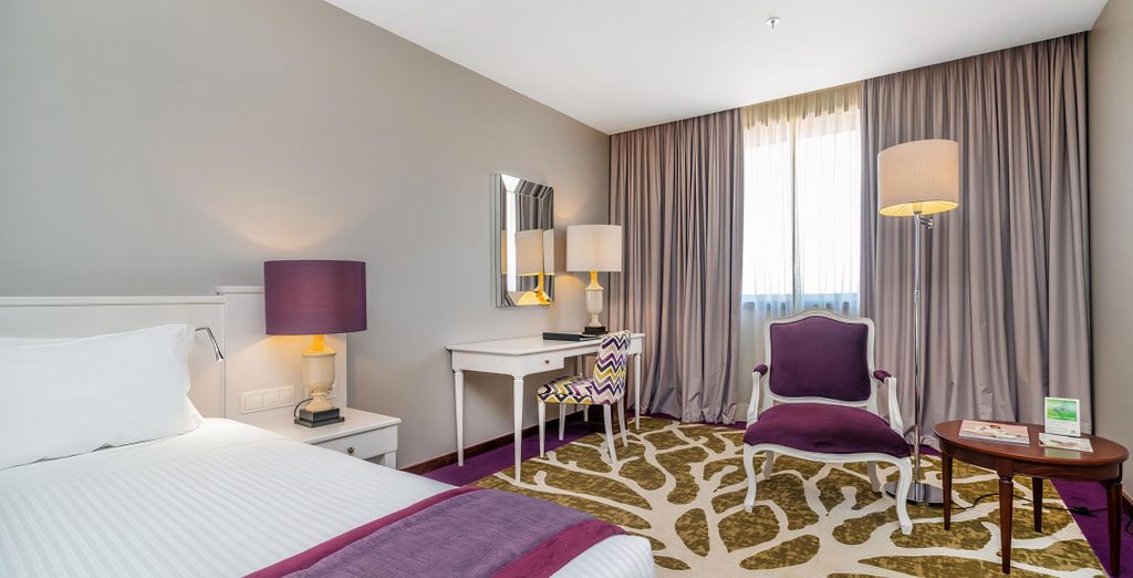 Holiday Inn Porto Gaia 4*