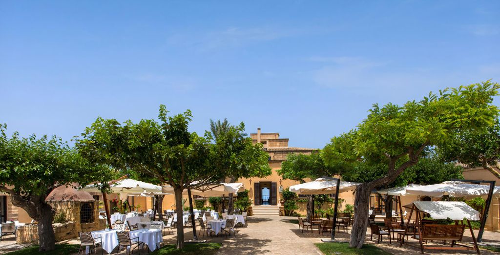 Baglio Oneto dei Principi di San Lorenzo - Luxury Wine Resort 5*