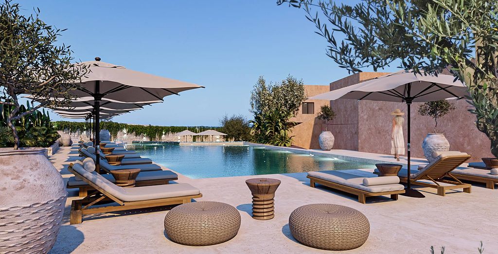 Pyria Hotel 4*
