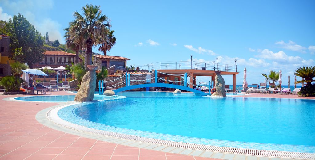 Futura Style Baia Tropea Resort 4*