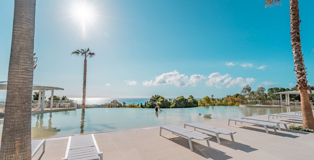 Mystery 4* hotel
