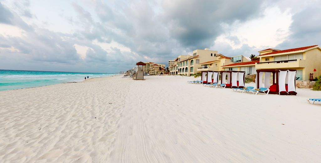 Grand Park Royal Luxury Resort 5*