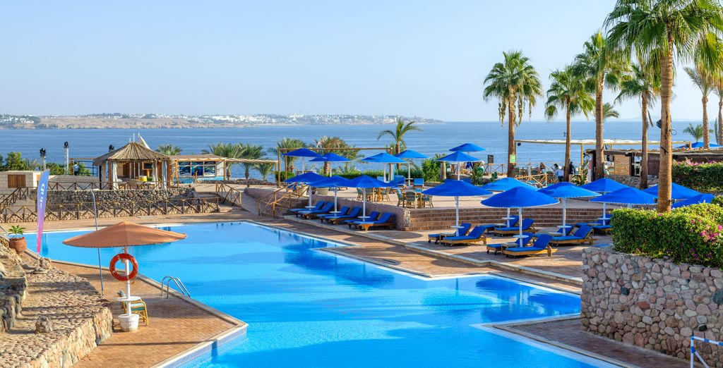 Club Reef Resort 4*